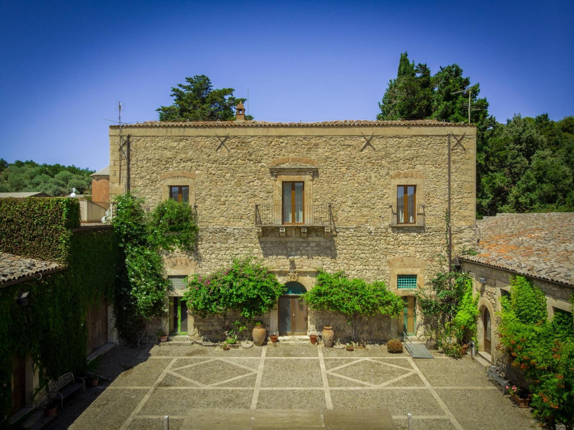 Agriturismo Feudo Tudia Landro Ngoại thất bức ảnh